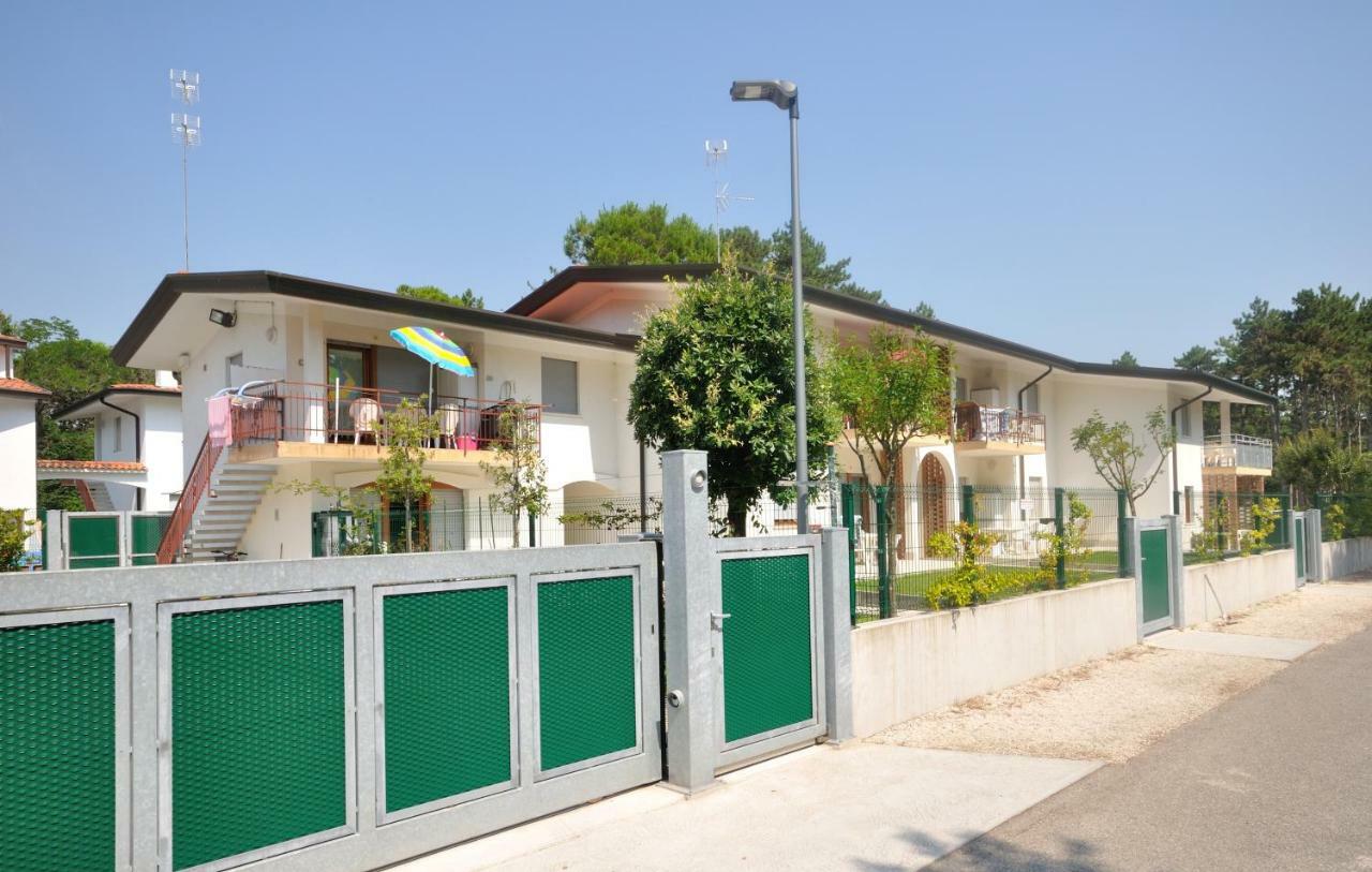 Villaggio Delfino Bibione Exteriör bild