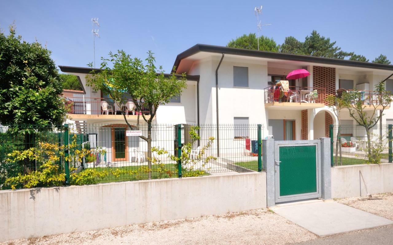 Villaggio Delfino Bibione Exteriör bild